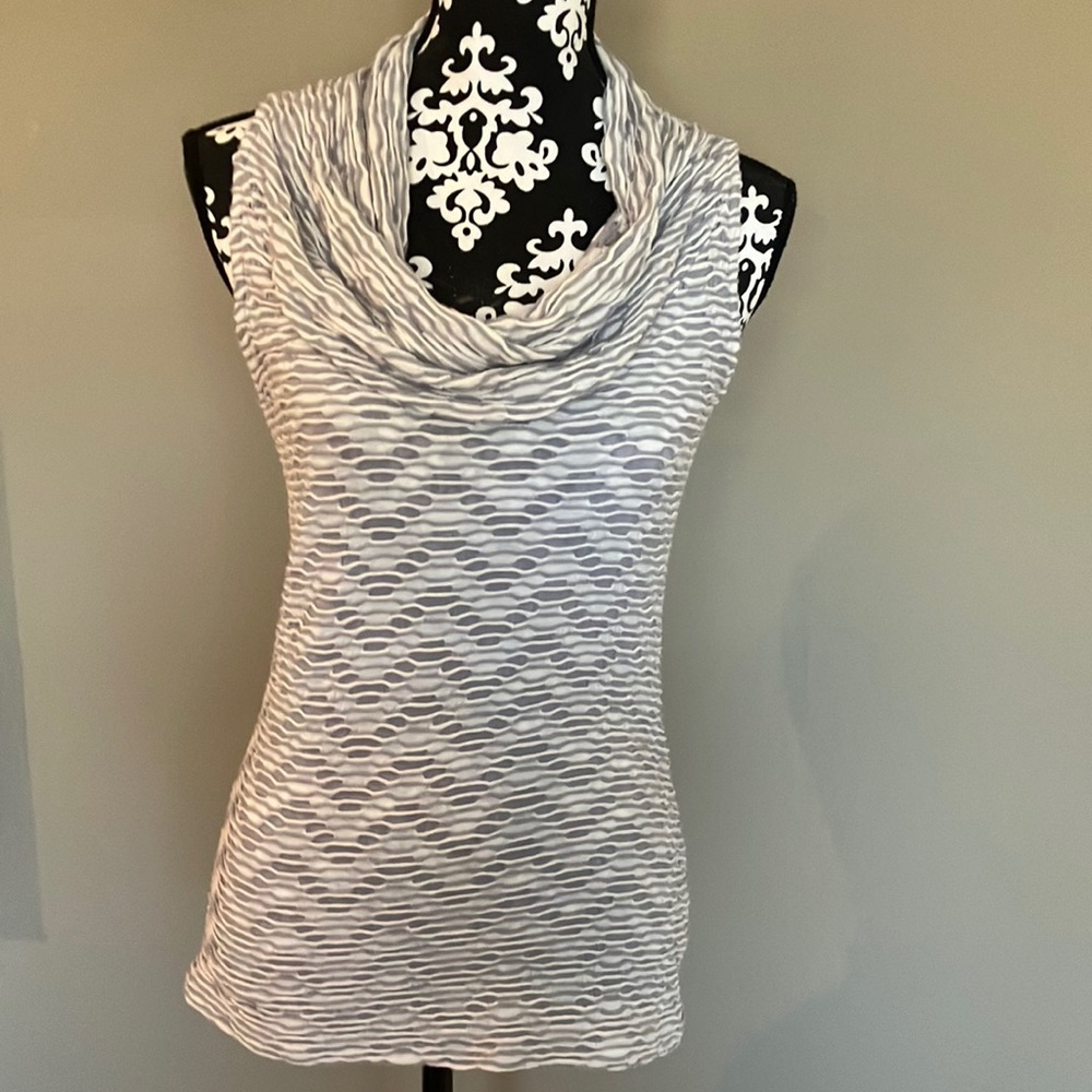 Anthropologie Deletta brand cowl necked sleeveless top in grey and cream